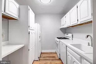 4201 Cathedral Ave NW, Washington, DC 20016 - Photo 11