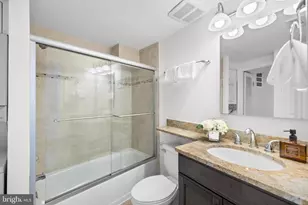 350 9th St SE, Washington, DC 20003 - Photo 15