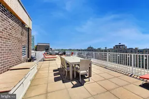 2501 Calvert St NW, Washington, DC 20008 - Photo 17