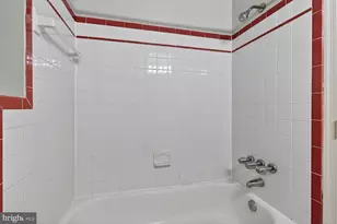 1820 Swann St NW, Washington, DC 20009 - Photo 9