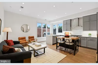 270 15th Street SE #202, Washington, DC 20003 - Photo 5