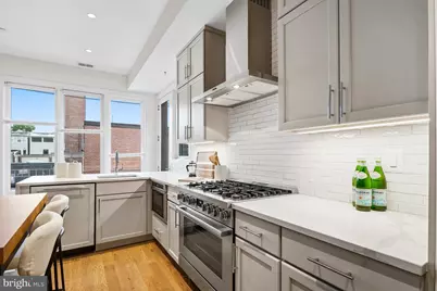270 15th Street SE #202, Washington, DC 20003 - Photo 7