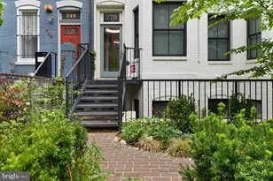 270 15th St SE, Washington, DC 20003 - Photo 3