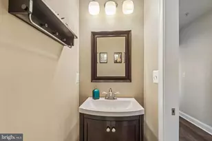 233 S St NE, Washington, DC 20002 - Photo 23
