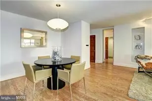 1077 30th St NW, Washington, DC 20007 - Photo 5