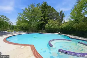 2111 Wisconsin Ave NW, Washington, DC 20007 - Photo 15