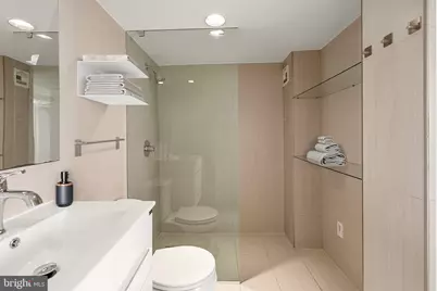 1718 P Street NW #902, Washington, DC 20036 - Photo 11