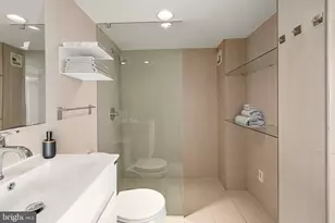 1718 P St NW, Washington, DC 20036 - Photo 11