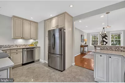 3815 Rodman Street NW #B14, Washington, DC 20016 - Photo 9