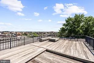 1811 Wyoming Ave NW, Washington, DC 20009 - Photo 15