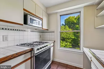 2500 Q Street NW #449, Washington, DC 20007 - Photo 5