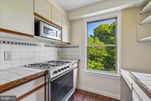2500 Q St NW, Washington, DC 20007 - Photo 5