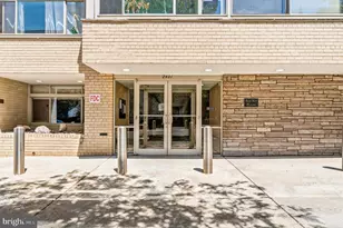 2401 H St NW, Washington, DC 20037 - Photo 3