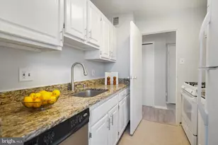 5410 Connecticut Ave NW, Washington, DC 20015 - Photo 13