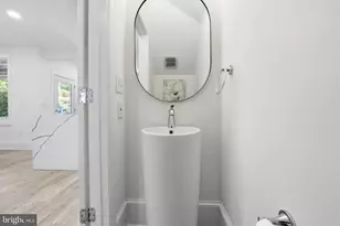 634 Lexington Pl NE, Washington, DC 20002 - Photo 13