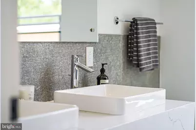 2905 Newark Street NW, Washington, DC 20008 - Photo 29