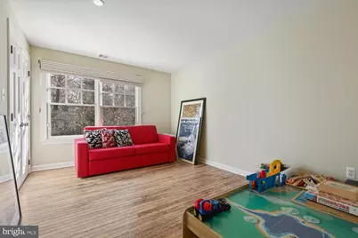 4927 Eskridge Terrace NW, Washington, DC 20016 - Photo 29