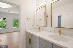5022 Cathedral Ave NW, Washington, DC 20016 - Photo 29