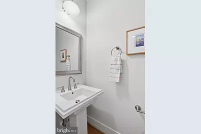 1609 G Street SE, Washington, DC 20003 - Photo 15