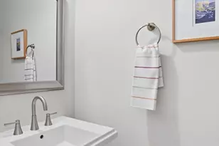 1609 G St SE, Washington, DC 20003 - Photo 15