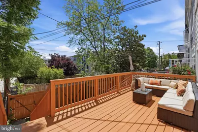 1609 G Street SE, Washington, DC 20003 - Photo 35
