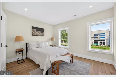 1324 Farragut Street NW, Washington, DC 20011 - Photo 41