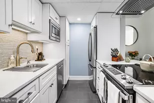 212 3rd St NE, Washington, DC 20002 - Photo 7
