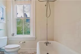 1133 D St NE, Washington, DC 20002 - Photo 19