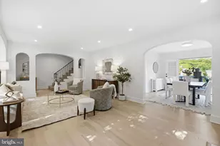 1711 Surrey Ln NW, Washington, DC 20007 - Photo 3