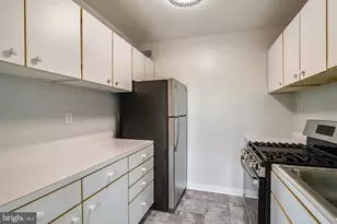 4201 Cathedral Ave NW, Washington, DC 20016 - Photo 5