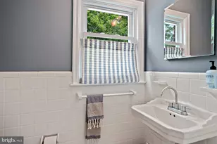 3305 Chestnut St NW, Washington, DC 20015 - Photo 11