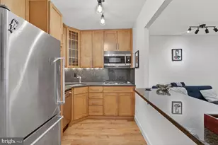 1260 21st St NW, Washington, DC 20036 - Photo 7