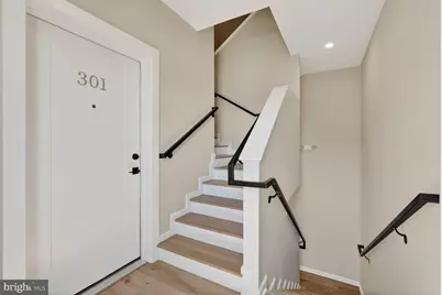 1307 K Street SE #301, Washington, DC 20003 - Photo 3