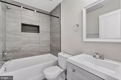 1307 K Street SE #301, Washington, DC 20003 - Photo 9