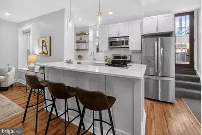 2510 Cliffbourne Place NW #300, Washington, DC 20009 - Photo 3
