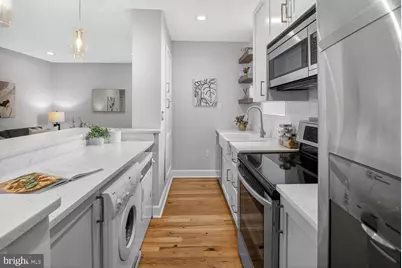 2510 Cliffbourne Place NW #300, Washington, DC 20009 - Photo 5
