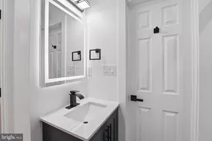129 Hamilton St NW, Washington, DC 20011 - Photo 45