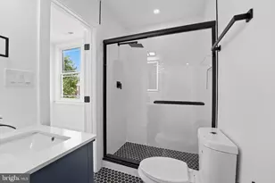 129 Hamilton St NW, Washington, DC 20011 - Photo 37