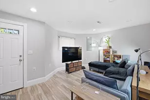 35 T St NW, Washington, DC 20001 - Photo 33