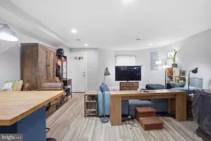 35 T St NW, Washington, DC 20001 - Photo 35