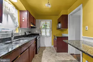 1711 Girard St NE, Washington, DC 20018 - Photo 9