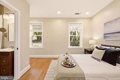 1425 C Street NE, Washington, DC 20002 - Photo 21