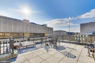 915 E St NW, Washington, DC 20004 - Photo 31