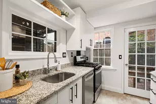 2122 Florida Ave NW, Washington, DC 20008 - Photo 29