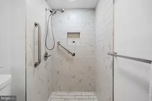 2122 Florida Ave NW, Washington, DC 20008 - Photo 33