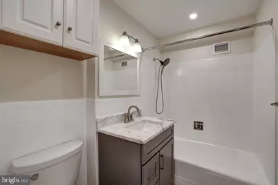 2711 Ordway Street NW #302, Washington, DC 20008 - Photo 7