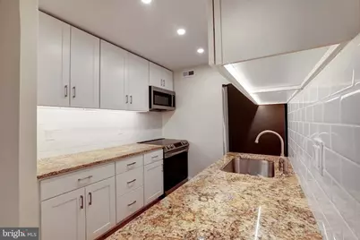 2711 Ordway Street NW #302, Washington, DC 20008 - Photo 17