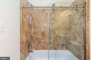 116 V St NE, Washington, DC 20002 - Photo 17
