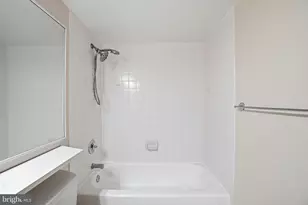 2111 Wisconsin Ave NW, Washington, DC 20007 - Photo 17