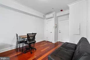 1121 24th St NW, Washington, DC 20037 - Photo 3